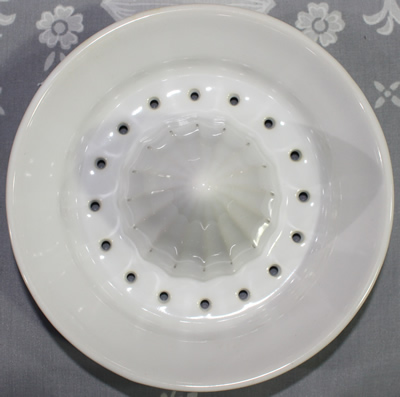 Reamer for Blue bands on white Royal Doulton 2 piece juicer