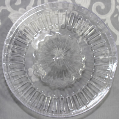 Reamer for a Simple Kitchen 2 piece clear plastic juicer