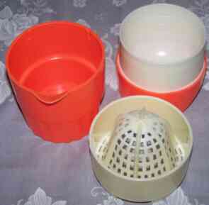 3 pieces of red & white plastic juicer