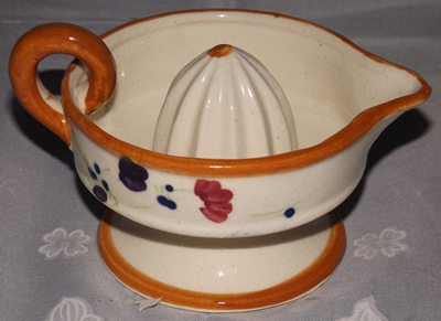 Back of Japanese cup juicer