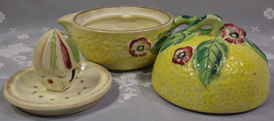 3 Parts of yellow with crimson flowers clown juicer