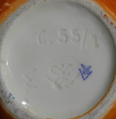 The base of a Goebel C.55/1 orange 'peel' 4" juicer