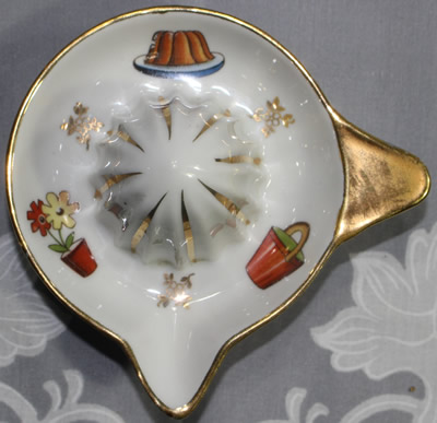 Small Limoges illustrated juicer