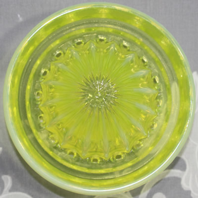 The reamer for a frosted trim yellow Edna Barnes cup juicer