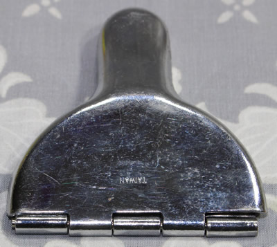 The back of a Taiwan stainless steel wedge squeezer