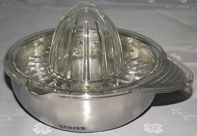 Benzer plastic on stainless steel juicer